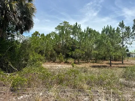 2415 NE 60th Court Okeechobee FL 34972