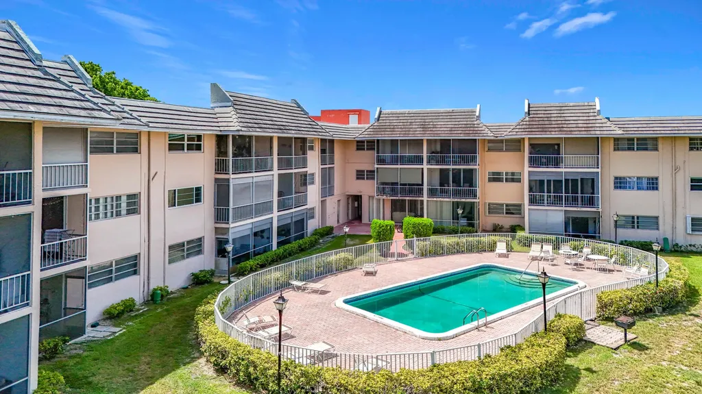2850 Forest Hills Boulevard Coral Springs FL 33065