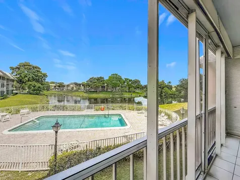 2850 Forest Hills Boulevard Coral Springs FL 33065