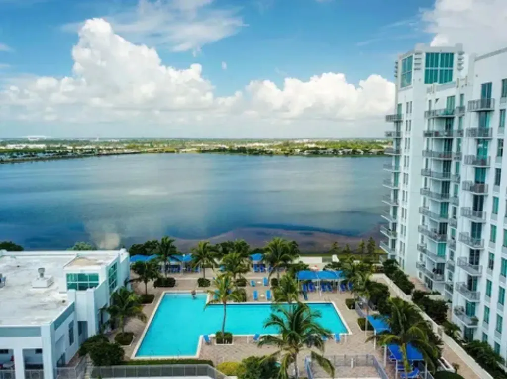 300 S Australian Avenue West Palm Beach FL 33401