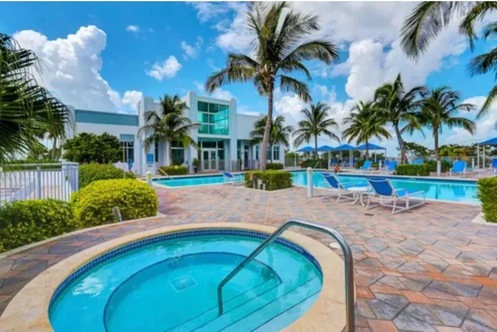 300 S Australian Avenue West Palm Beach FL 33401