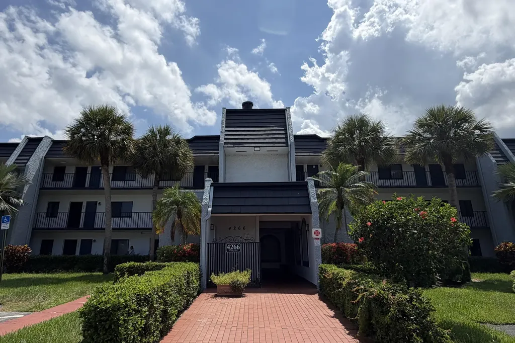 4266 Deste Court Lake Worth FL 33467