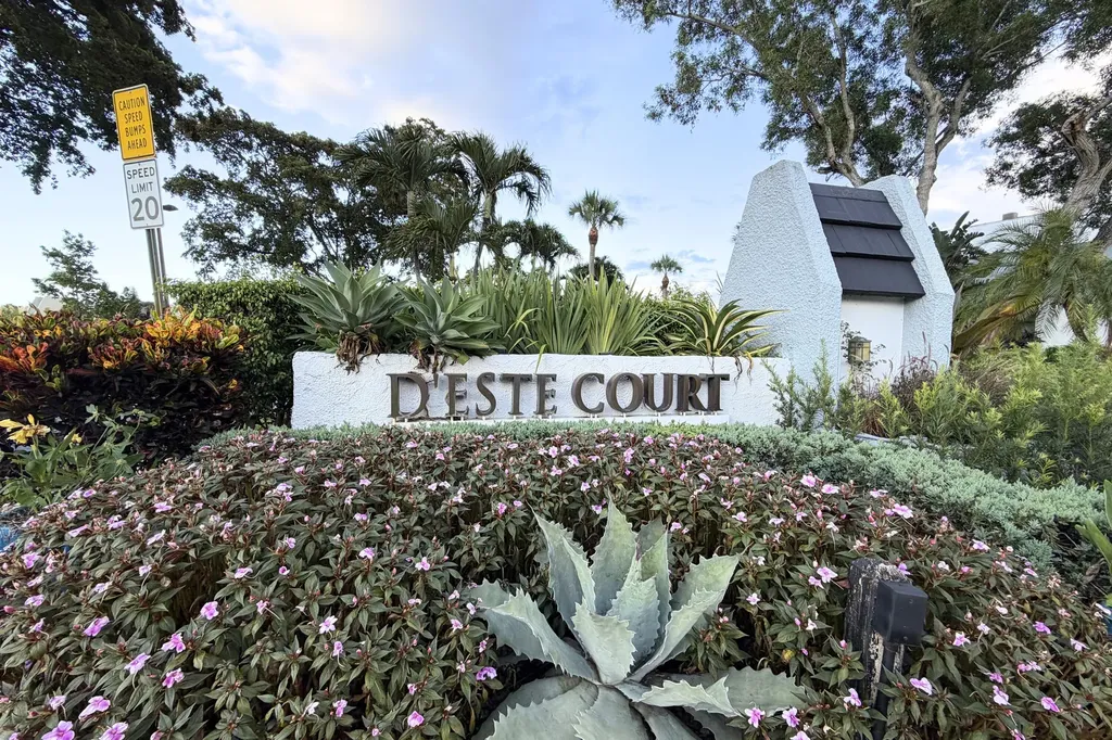 4266 Deste Court Lake Worth FL 33467
