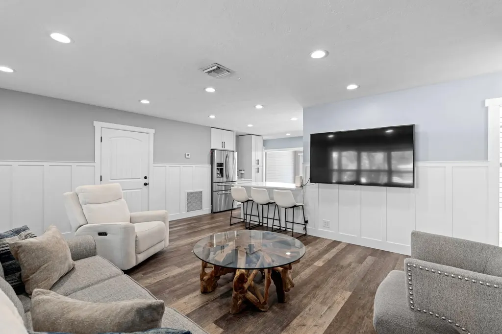 3798 NW 2nd Court Boca Raton FL 33431
