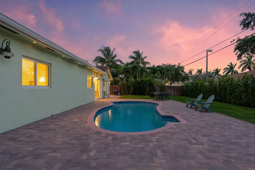 3798 NW 2nd Court Boca Raton FL 33431