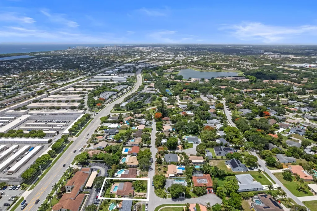 3798 NW 2nd Court Boca Raton FL 33431