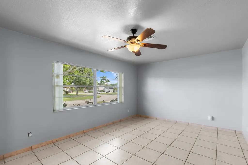 1132 Concert Way Royal Palm Beach FL 33411