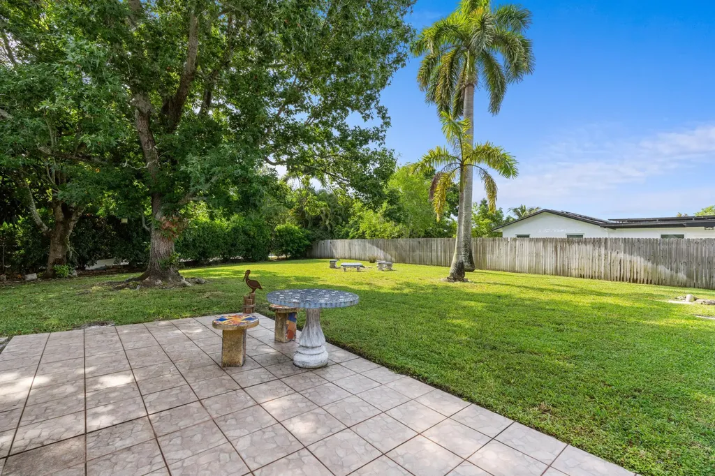 1132 Concert Way Royal Palm Beach FL 33411