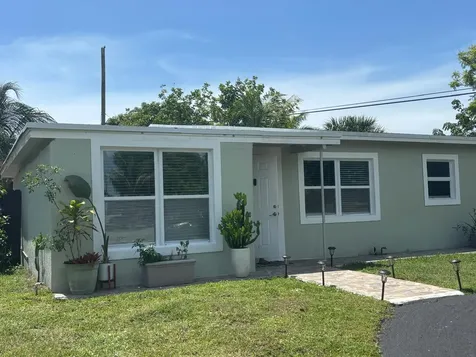 2480 NE 13th Terrace Pompano Beach FL 33064