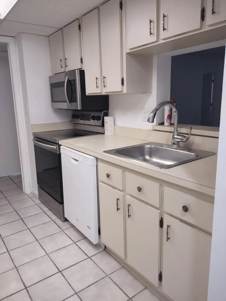 3212 Strawflower Way Lake Worth FL 33467