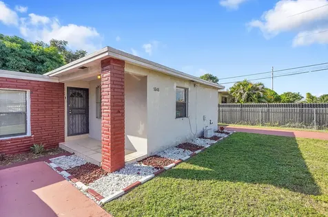 1646 NE 150th Street Miami FL 33181