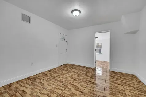 1646 NE 150th Street Miami FL 33181