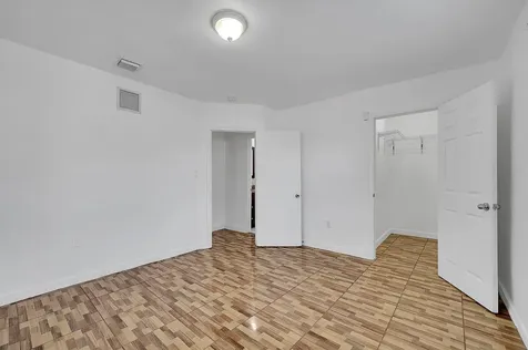 1646 NE 150th Street Miami FL 33181