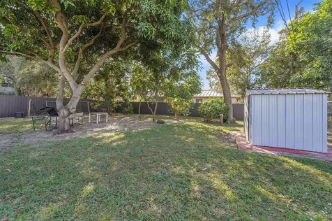 1646 NE 150th Street Miami FL 33181