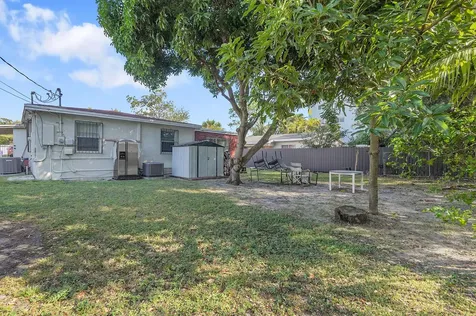 1646 NE 150th Street Miami FL 33181