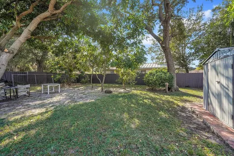 1646 NE 150th Street Miami FL 33181