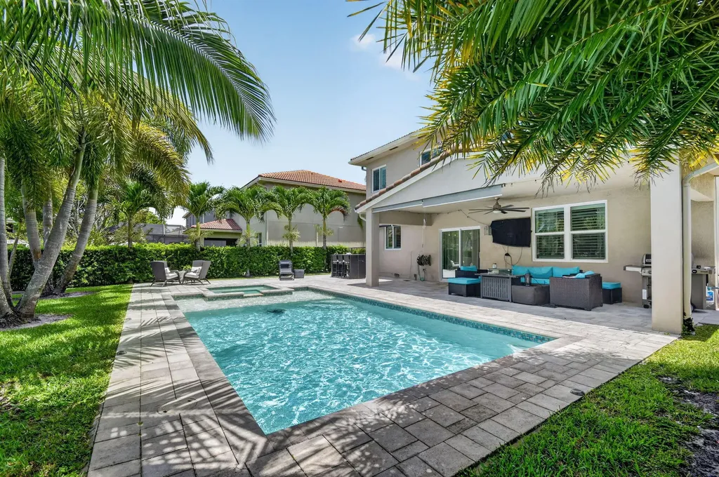 Boynton Beach FL, 8890 Cobblestone Point Circle
