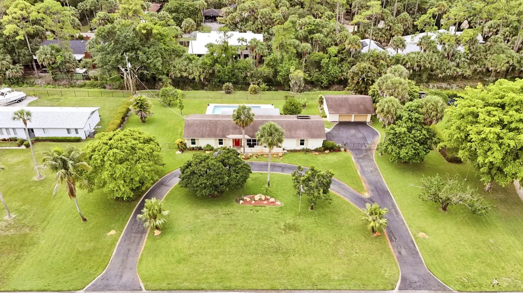 6824 Lakeside Road West Palm Beach FL 33411