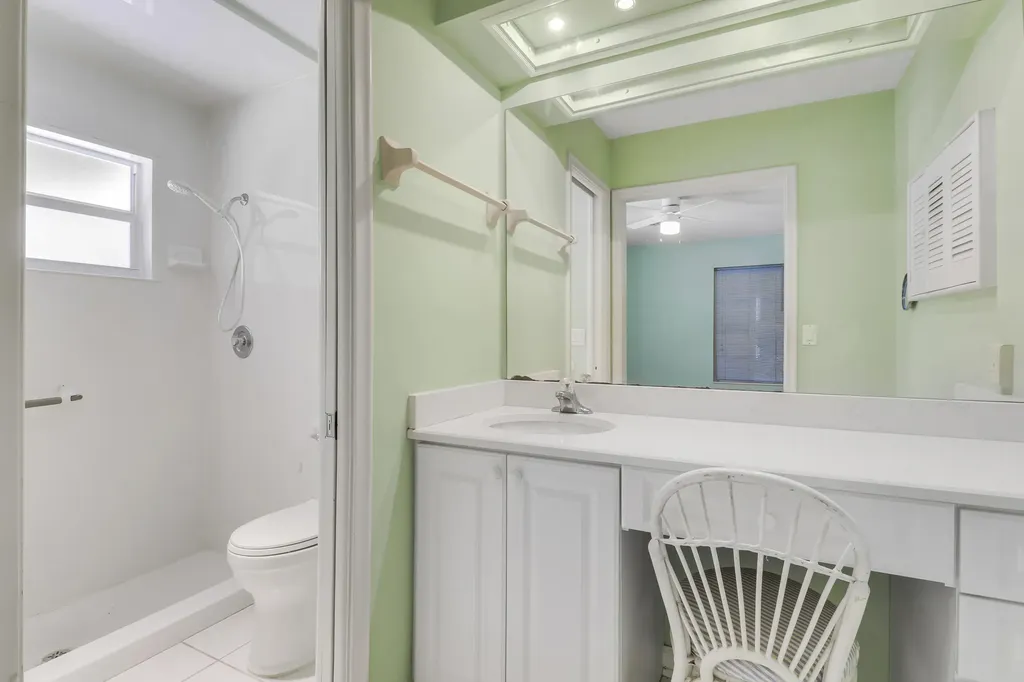 6824 Lakeside Road West Palm Beach FL 33411