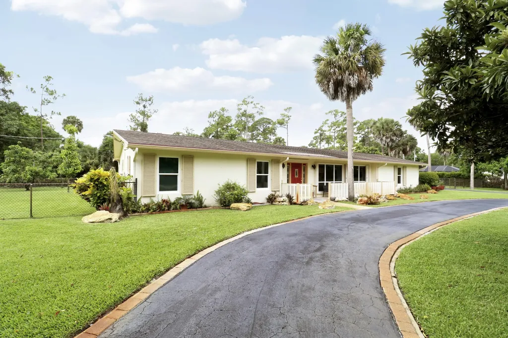 6824 Lakeside Road West Palm Beach FL 33411