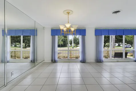 6824 Lakeside Road West Palm Beach FL 33411