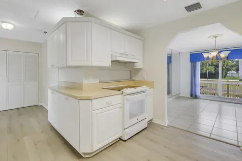 6824 Lakeside Road West Palm Beach FL 33411
