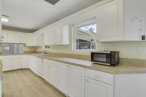 6824 Lakeside Road West Palm Beach FL 33411