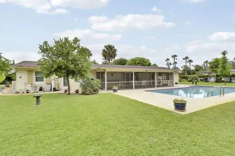 6824 Lakeside Road West Palm Beach FL 33411