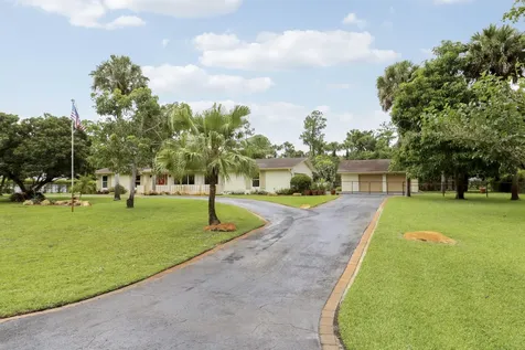 6824 Lakeside Road West Palm Beach FL 33411