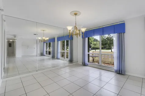 6824 Lakeside Road West Palm Beach FL 33411