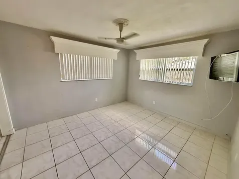 1410 N 67th Terrace Hollywood FL 33024