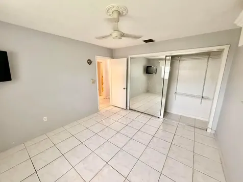 1410 N 67th Terrace Hollywood FL 33024