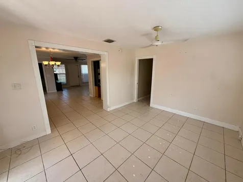 1410 N 67th Terrace Hollywood FL 33024