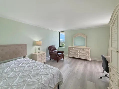 5080 N Ocean Drive Singer Island FL 33404