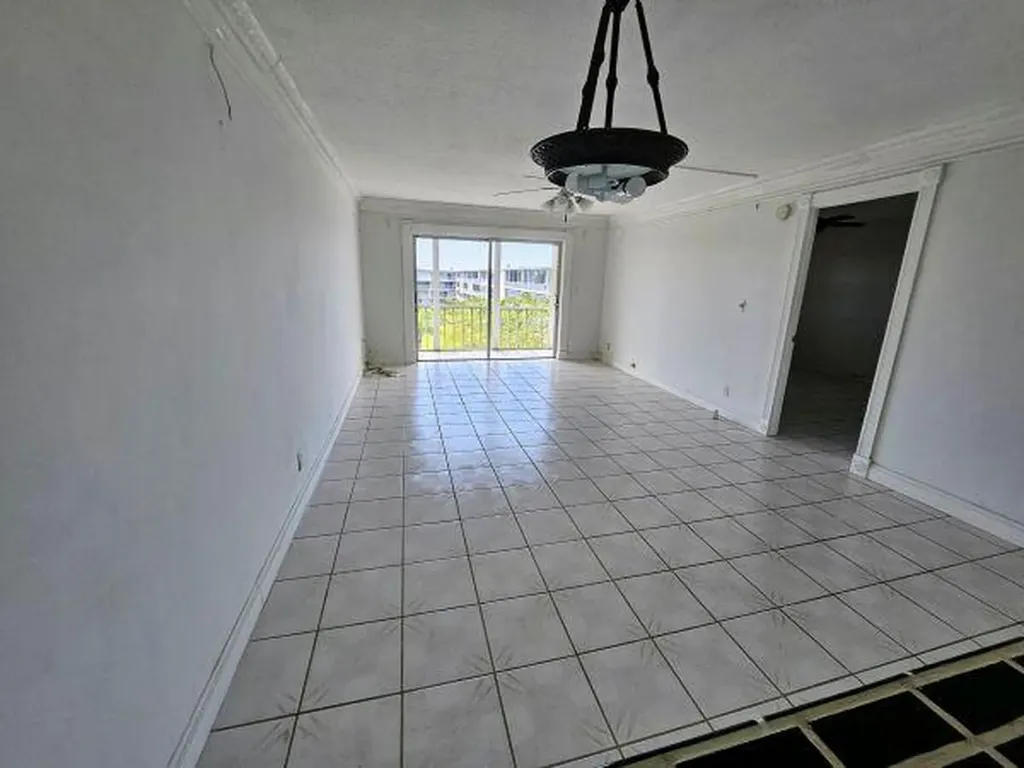 4650 Washington Street Hollywood FL 33021