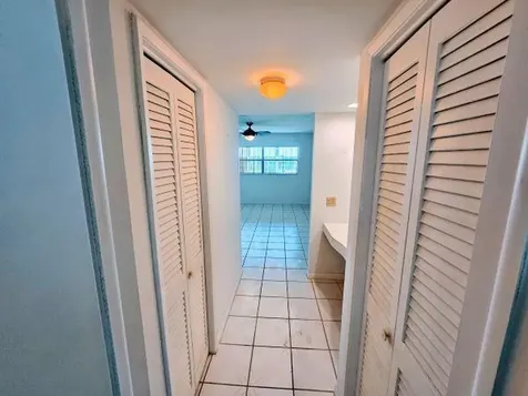 4650 Washington Street Hollywood FL 33021