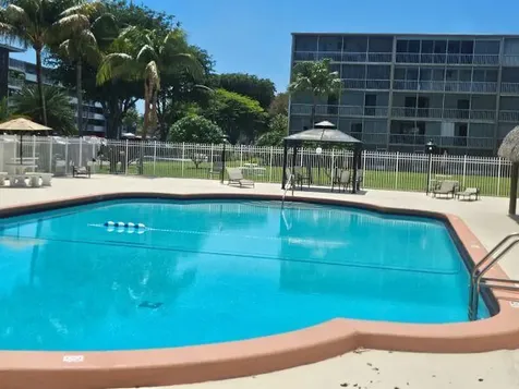 4650 Washington Street Hollywood FL 33021