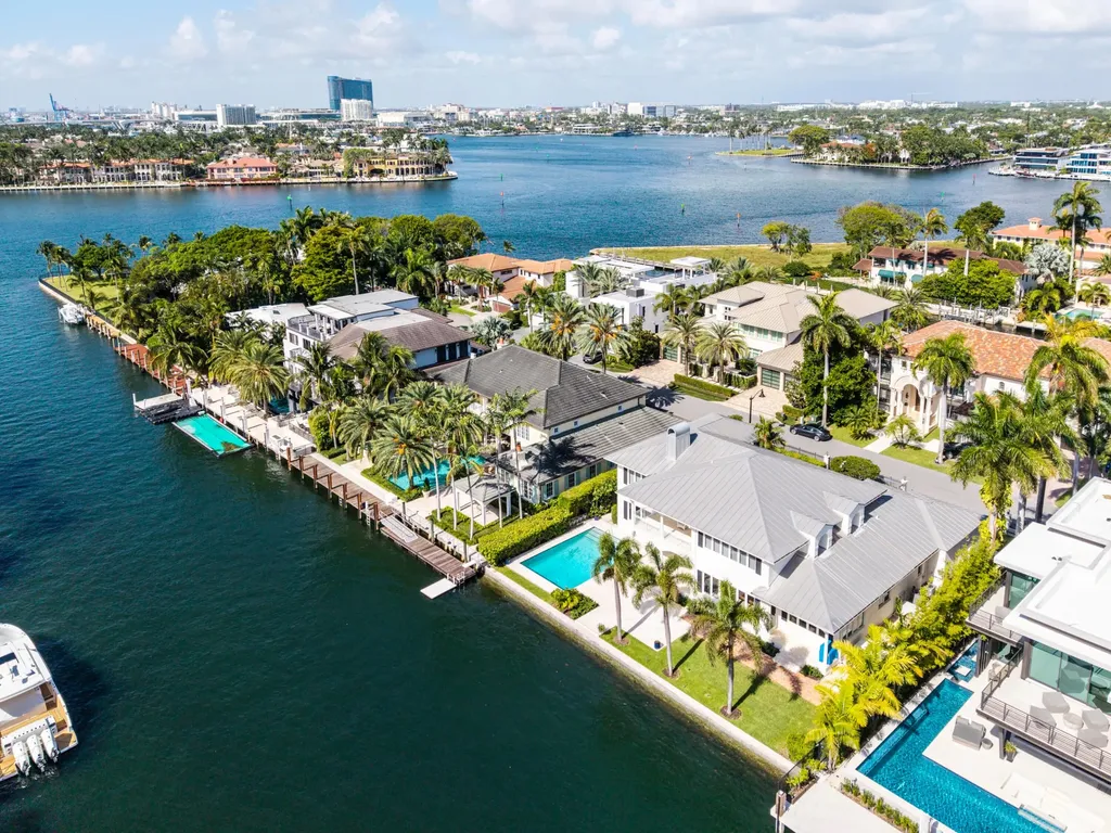 704 Isle Of Palms Drive Fort Lauderdale FL 33301