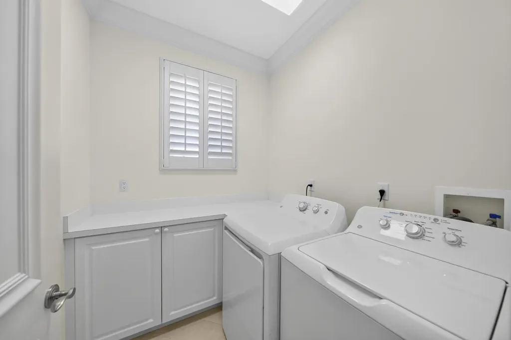 704 Isle Of Palms Drive Fort Lauderdale FL 33301