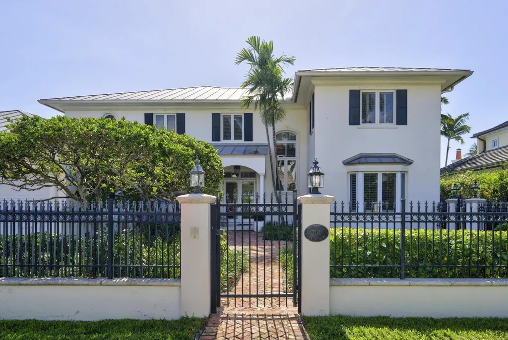 704 Isle Of Palms Drive Fort Lauderdale FL 33301