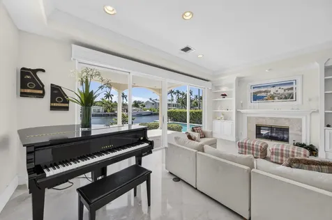 704 Isle Of Palms Drive Fort Lauderdale FL 33301