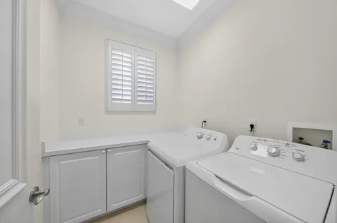 704 Isle Of Palms Drive Fort Lauderdale FL 33301
