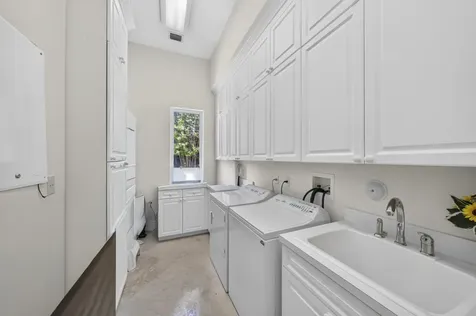 704 Isle Of Palms Drive Fort Lauderdale FL 33301