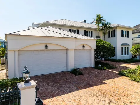 704 Isle Of Palms Drive Fort Lauderdale FL 33301