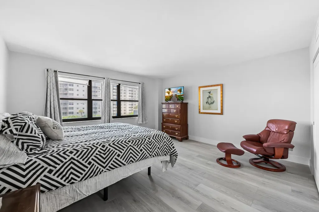 5100 N Ocean Boulevard Lauderdale By The Sea FL 33308