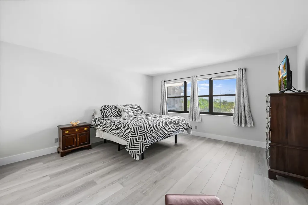 5100 N Ocean Boulevard Lauderdale By The Sea FL 33308