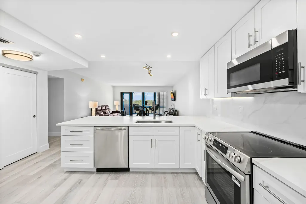 5100 N Ocean Boulevard Lauderdale By The Sea FL 33308