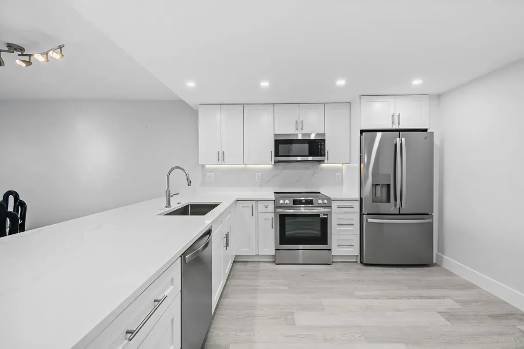 5100 N Ocean Boulevard Lauderdale By The Sea FL 33308