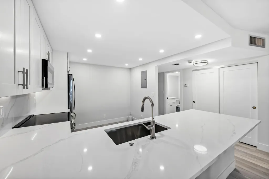 5100 N Ocean Boulevard Lauderdale By The Sea FL 33308
