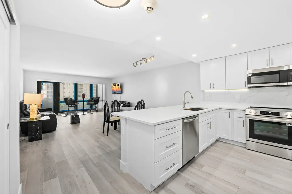5100 N Ocean Boulevard Lauderdale By The Sea FL 33308